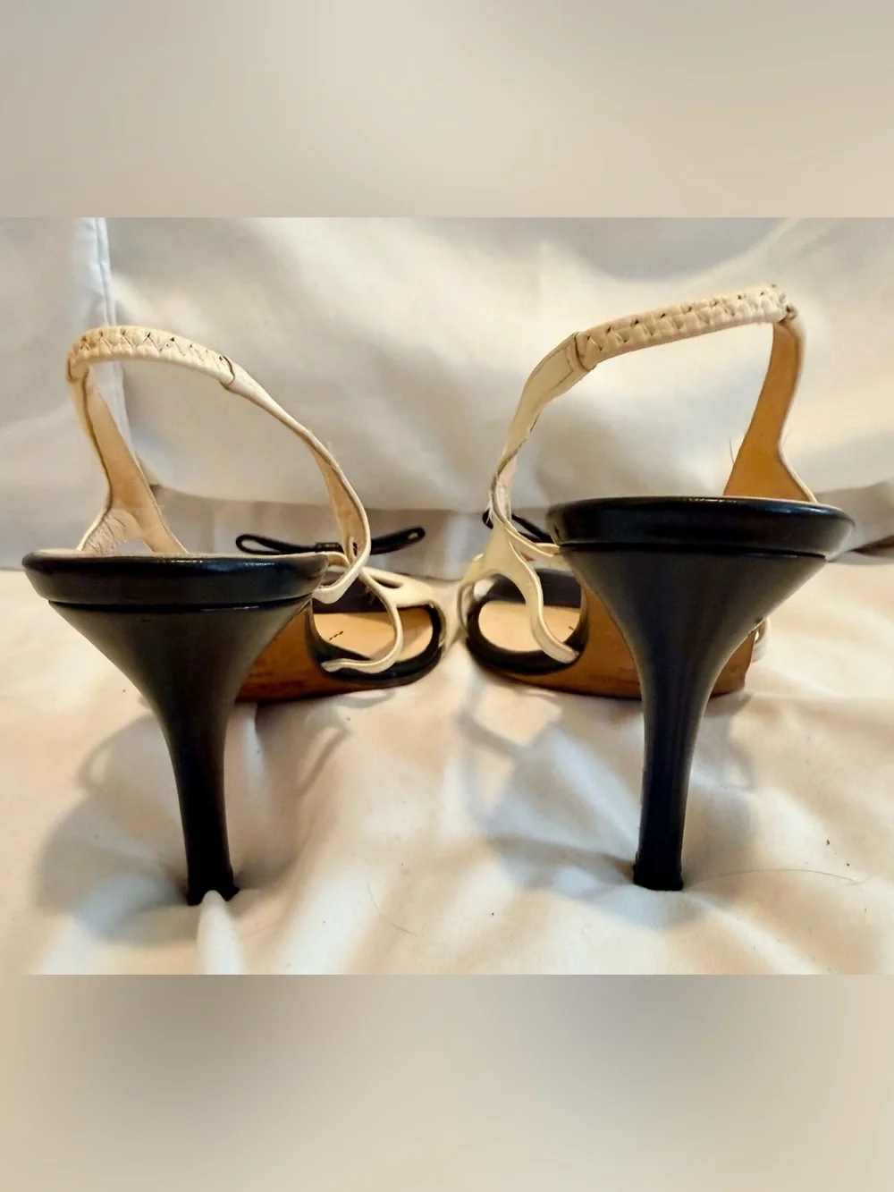 Kate Spade Italy Leather Bow Slingback Heels Cream Black Sz 6 Open Toe 3.5”